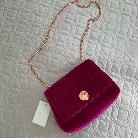 BRAND NEW ❣️Ted Baker Rachila Velvet Quilted Bag - Picture 3 of 11